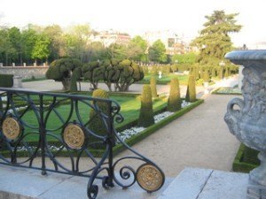 フランス式庭園。
