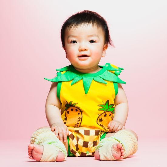 子供をフルーツや野菜に見立てたお洒落。日本のサイトではよく見かけましたが、これもスペインでは見たことがないです。